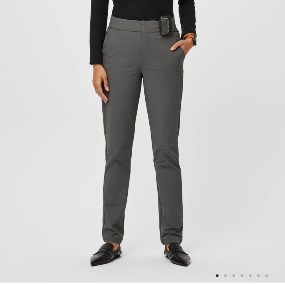 NEW FIGSPRO Skinny Zip Fly Trouser - size XXS Petite